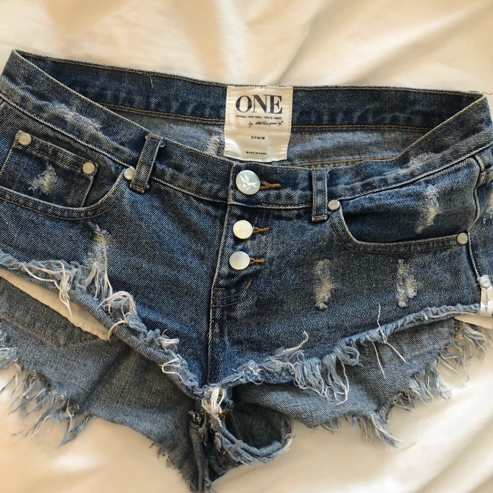 One teaspoon Bonitas